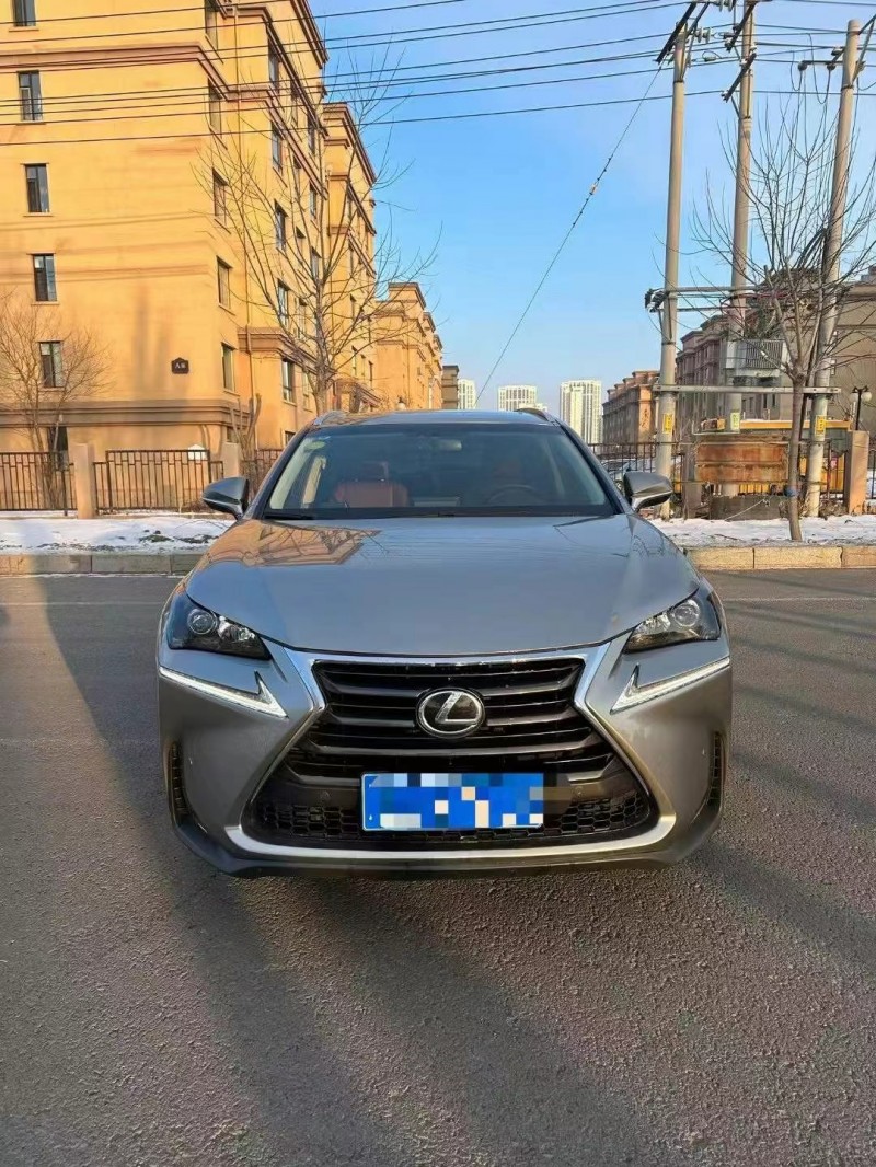 青岛16年雷克萨斯NX1