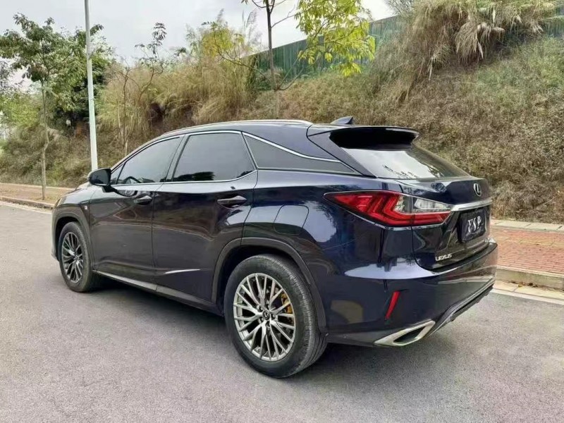 南寧19年雷克薩斯RX8