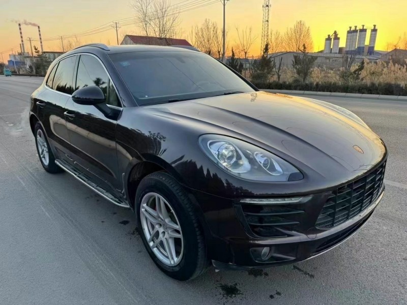 泰安16年保時捷Macan2