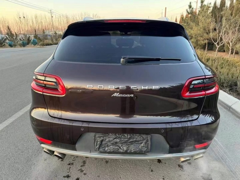 泰安16年保時捷Macan9