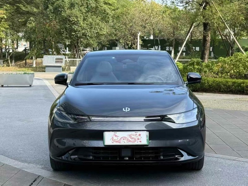 佛山23年零跑汽車C011