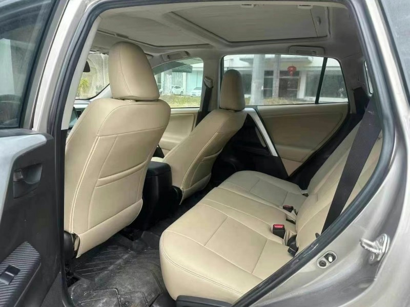 广州14年丰田RAV4荣放6