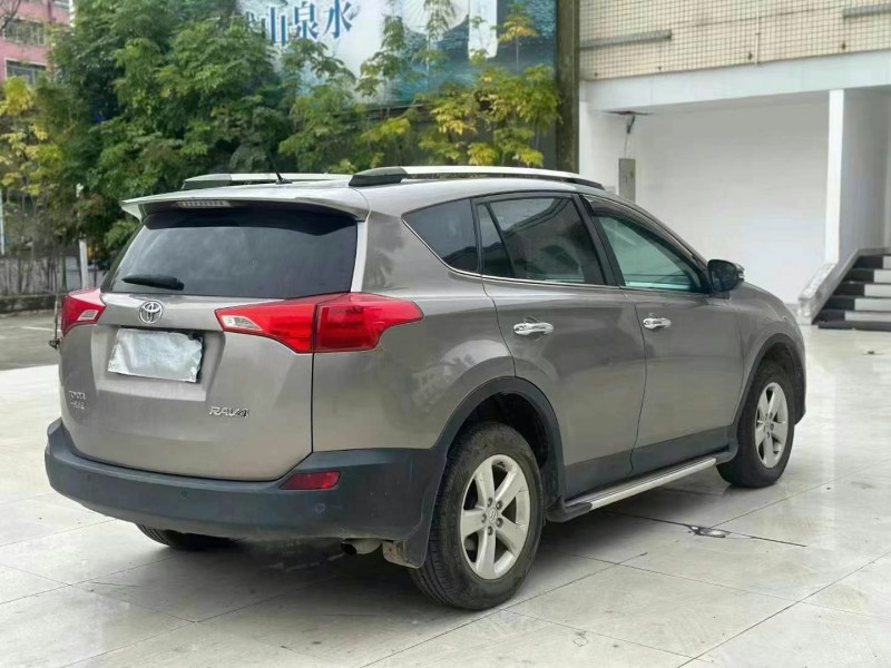 广州14年丰田RAV4荣放7