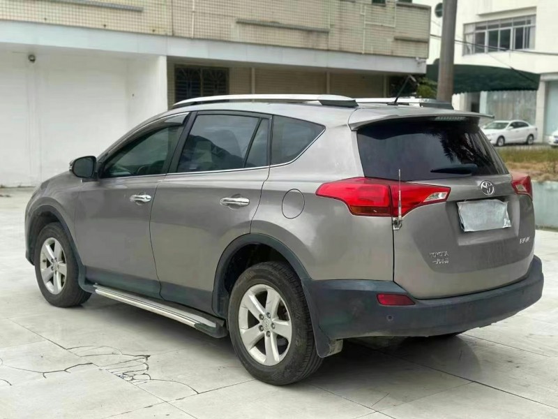 广州14年丰田RAV4荣放8