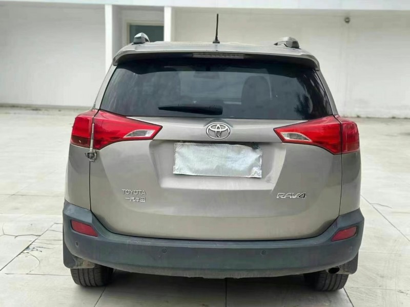 广州14年丰田RAV4荣放9
