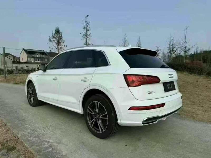 新余19年奧迪Q57