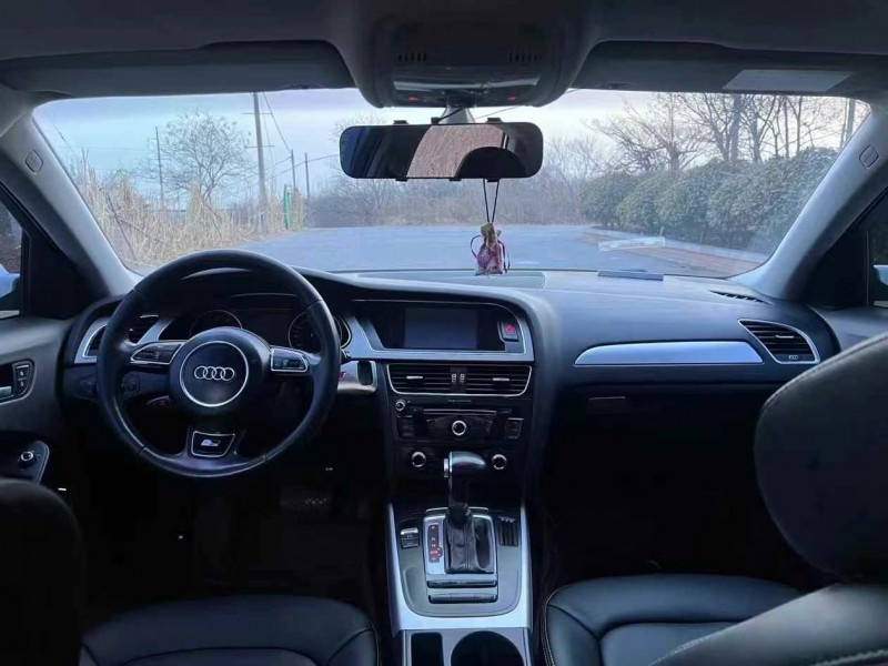 青岛14年奥迪A4L4