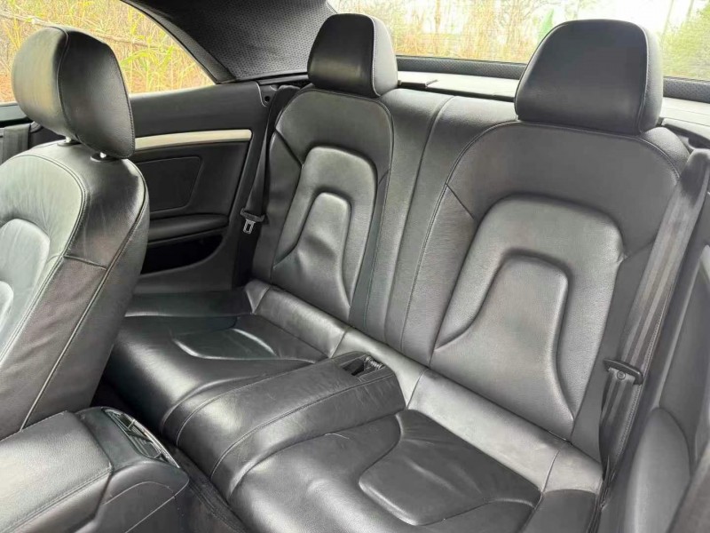 青岛13年奥迪A55