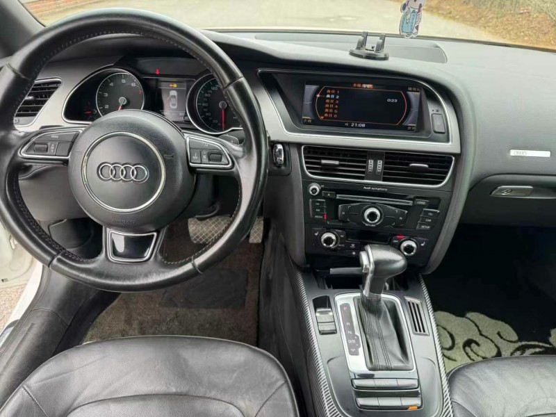 青岛13年奥迪A56