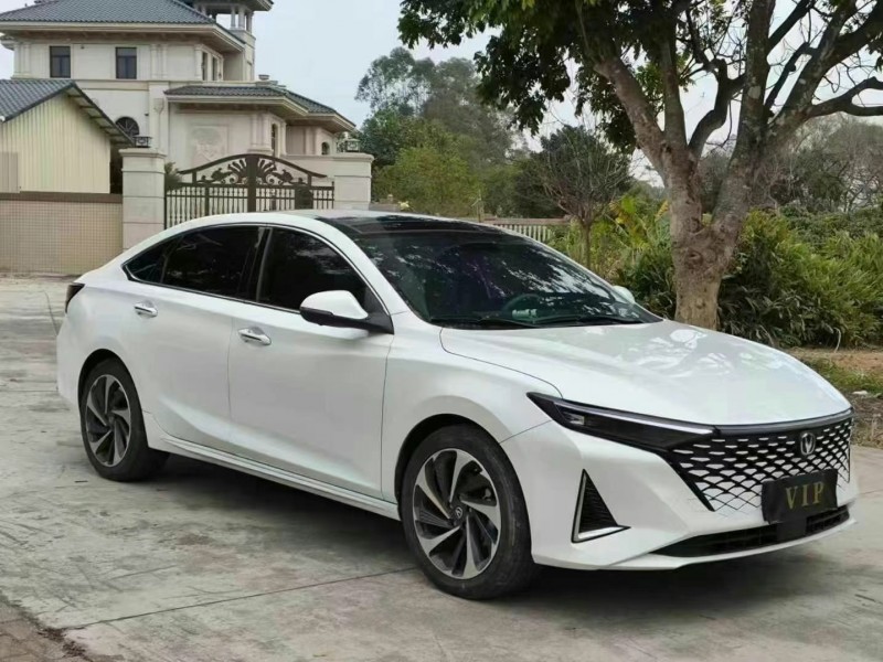 深圳23年長安汽車銳程2