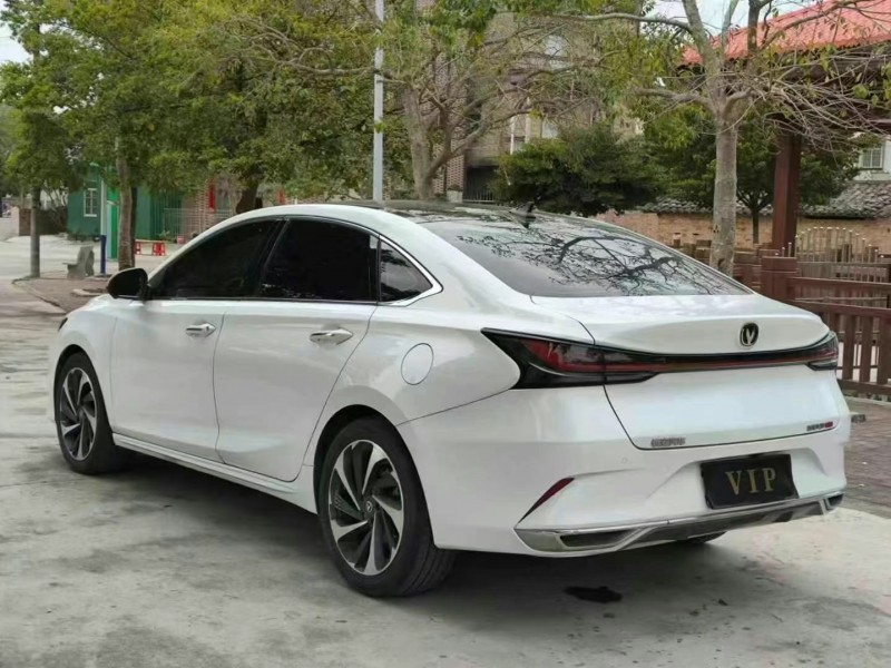 深圳23年長安汽車銳程7