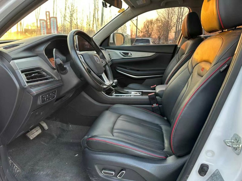 徐州18年長安汽車CS756
