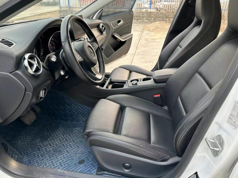 徐州18年奔驰GLA4