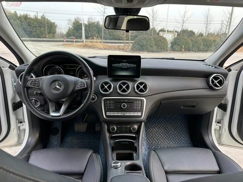 徐州18年奔驰GLA5