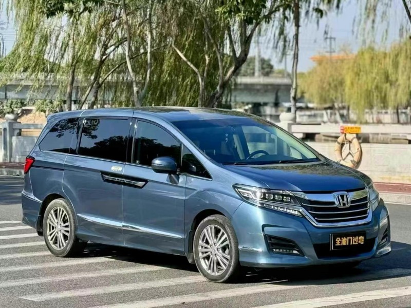 东莞16年本田艾力绅2