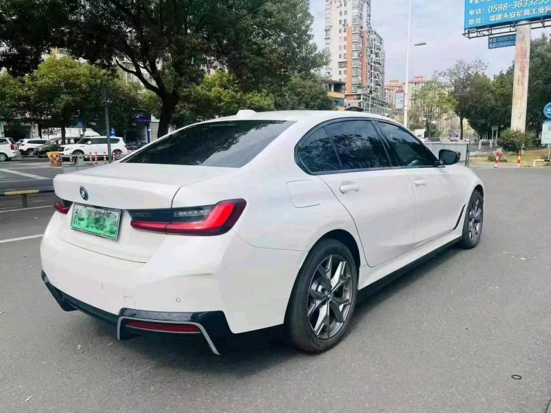廈門23年寶馬i36