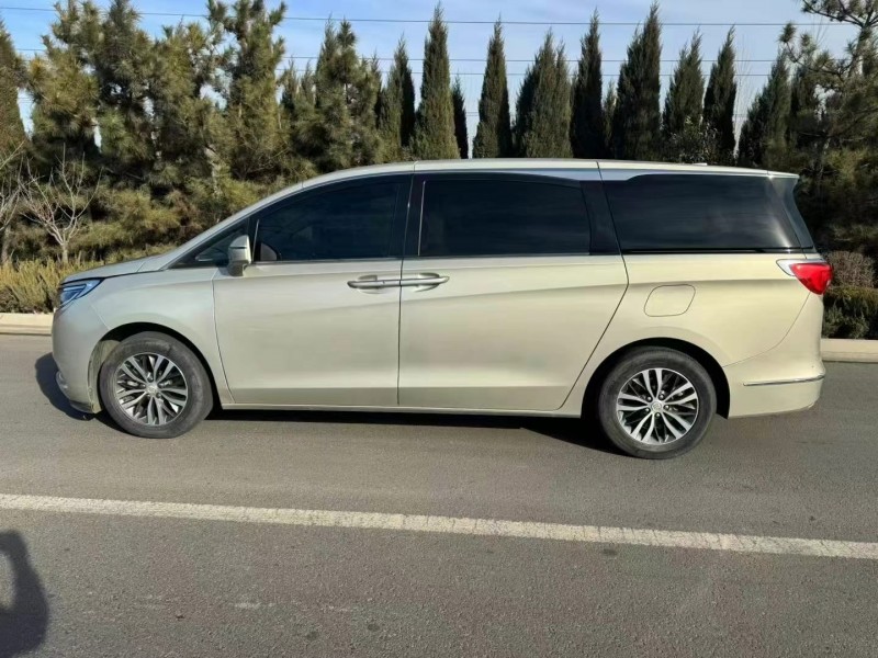 青岛19年别克GL88