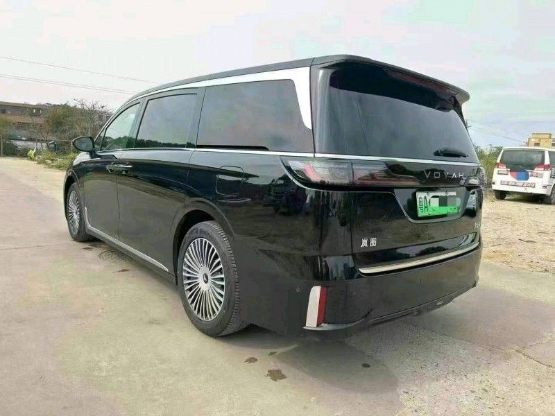 湛江25年嵐圖汽車夢想家4