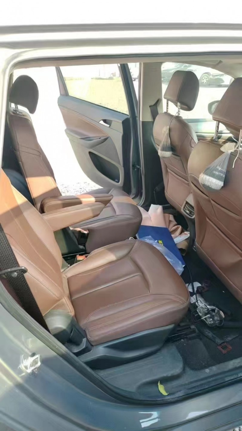 深圳18年别克GL64