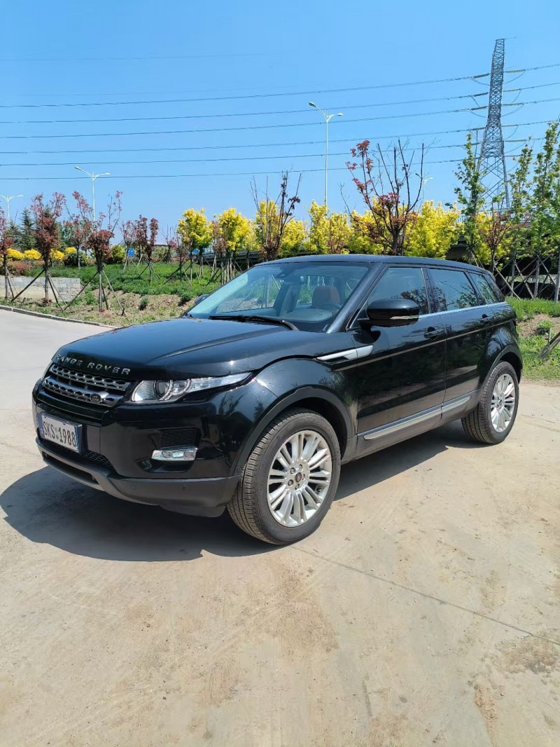 青岛14年路虎极光3