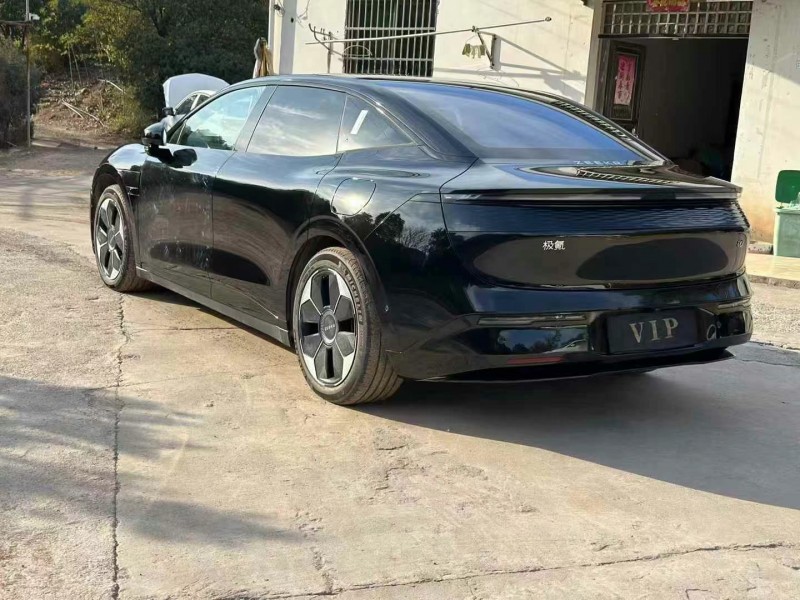 金華24年極氪汽車0075