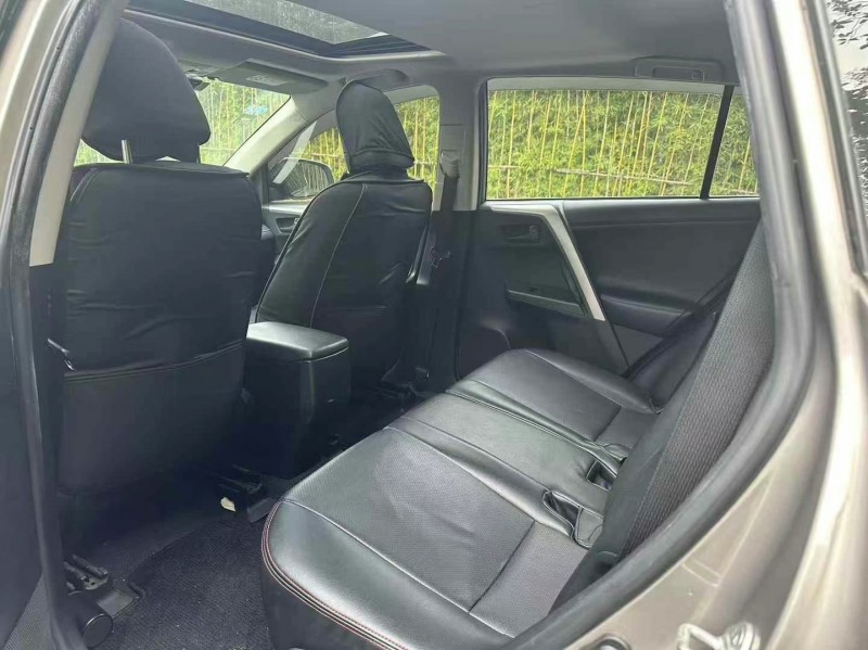 东莞17年丰田RAV4荣放5