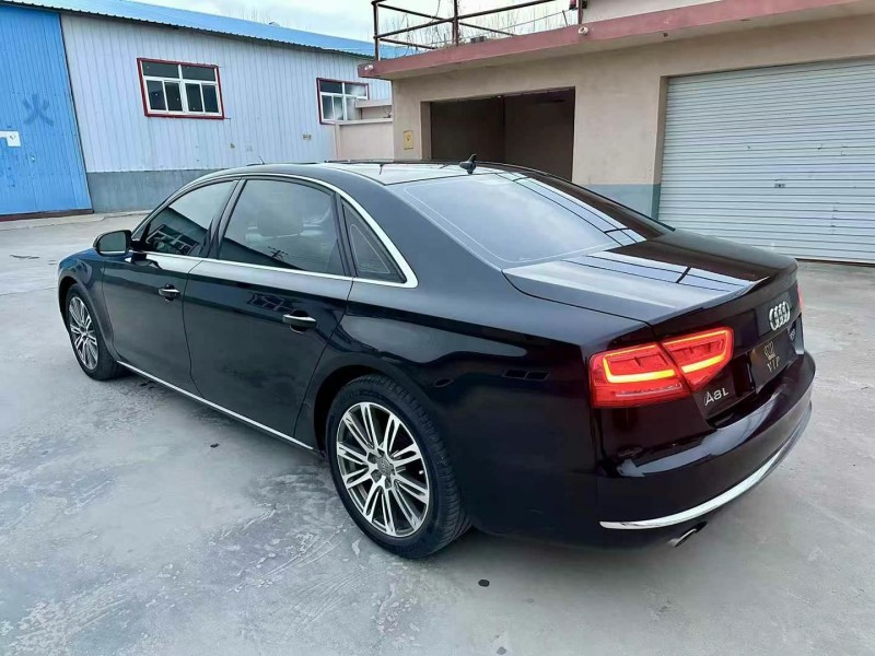 臨沂13年奧迪A8L8