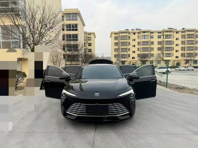 徐州23年别克君越6