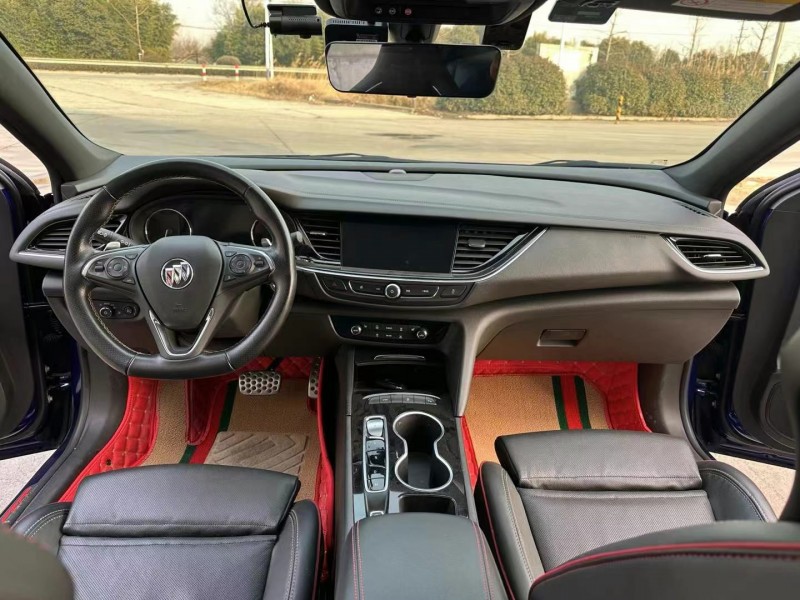 徐州22年别克君威5