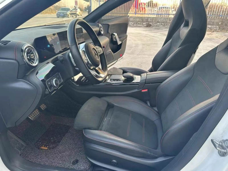 徐州22年奔驰CLA4