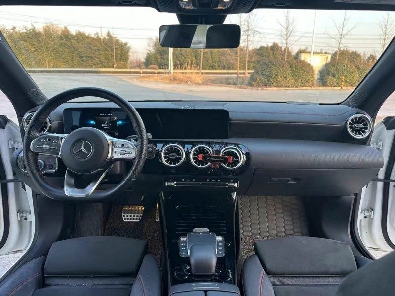 徐州22年奔驰CLA5