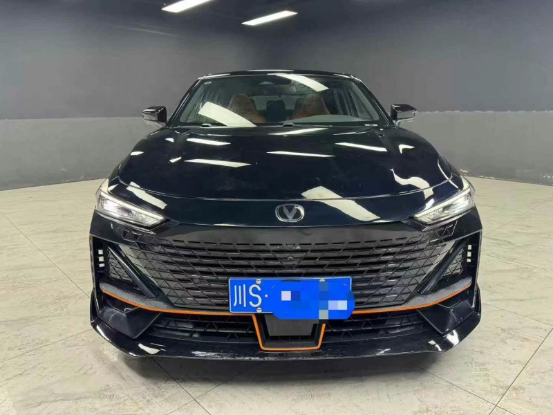 成都23年長安汽車UNI1