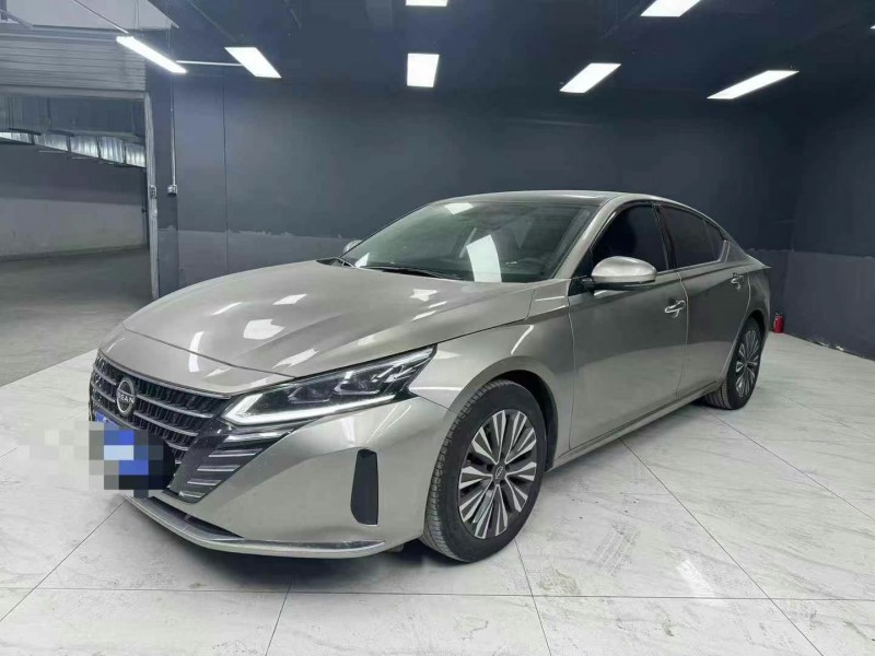 成都23年日產天籟2