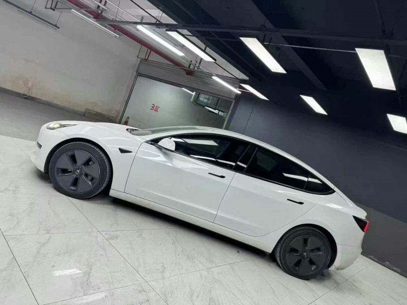 成都22年特斯拉MODEL 33