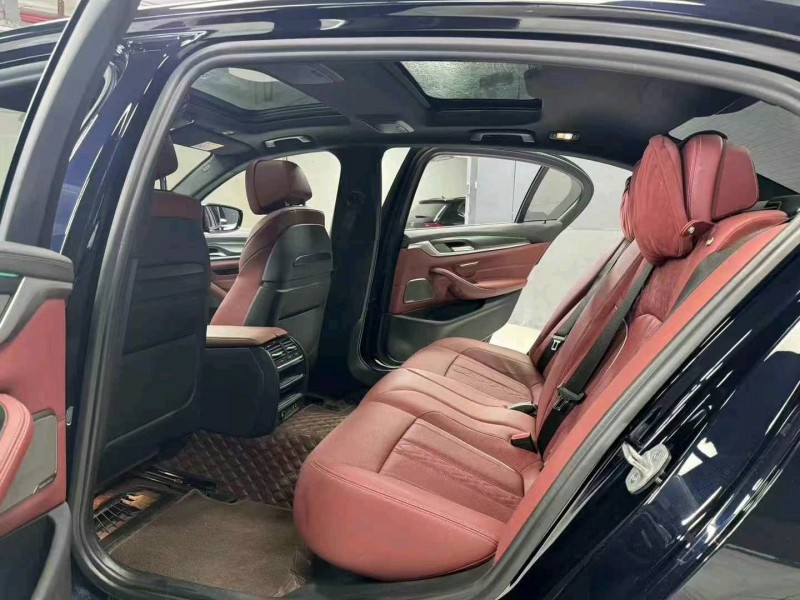 成都20年宝马5系8