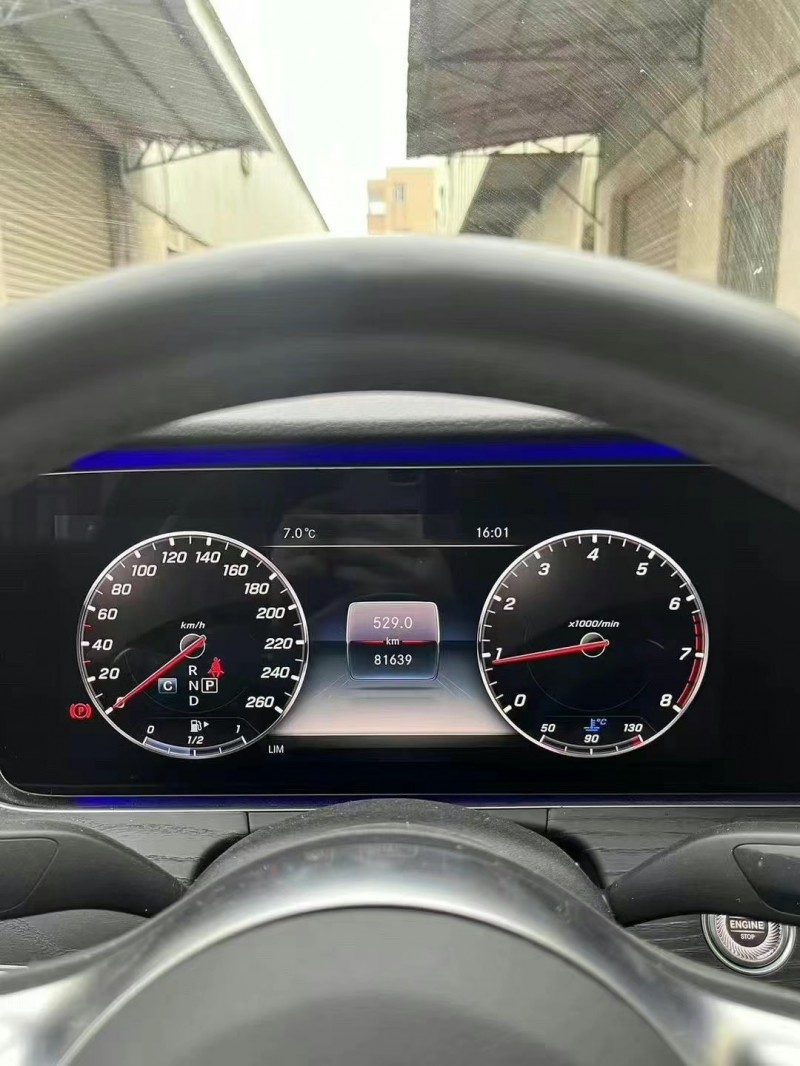 广州20年奔驰E8