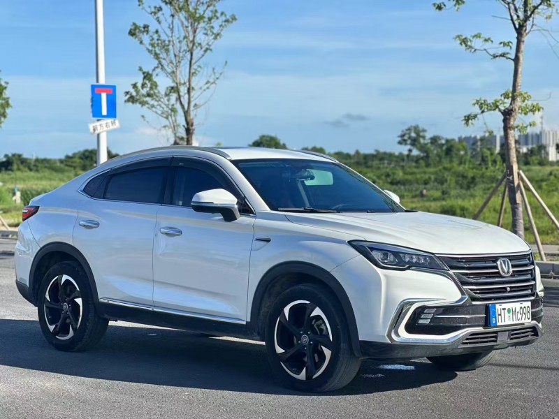 汕頭19年長安汽車CS852