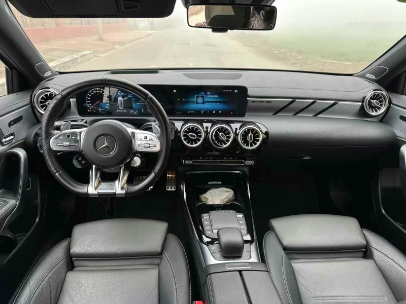 济宁21年奔驰AMG5