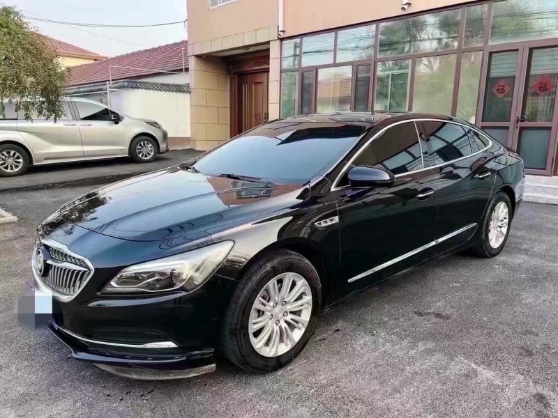 济宁19年别克君越3