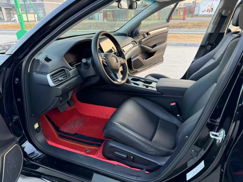 徐州23年本田雅阁3