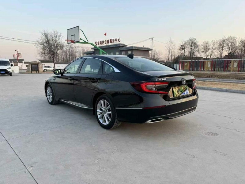 徐州23年本田雅阁8