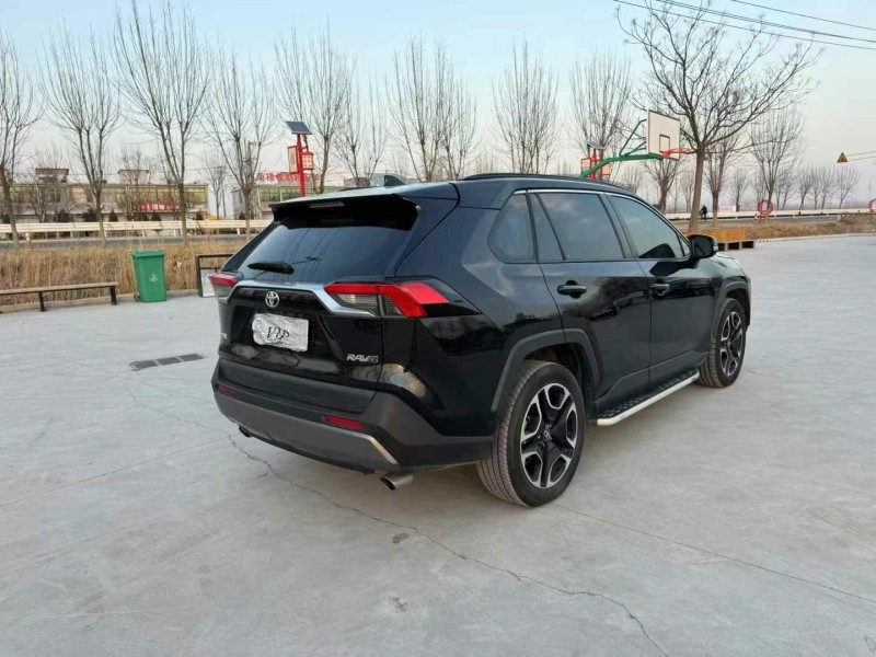 徐州20年丰田RAV4荣放7