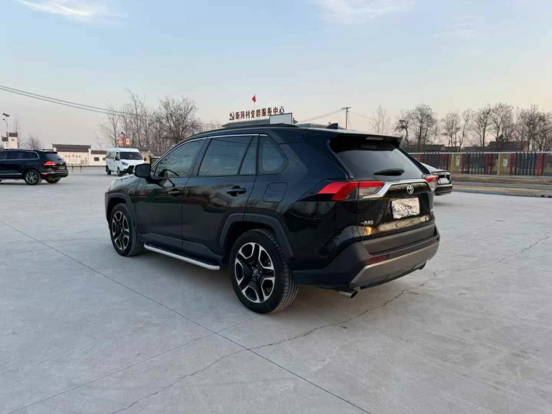 徐州20年丰田RAV4荣放8