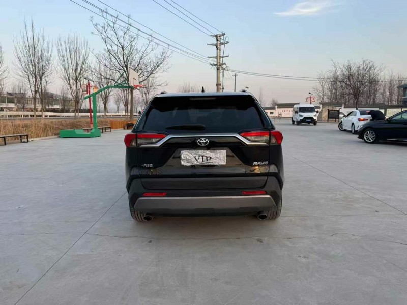 徐州20年丰田RAV4荣放9