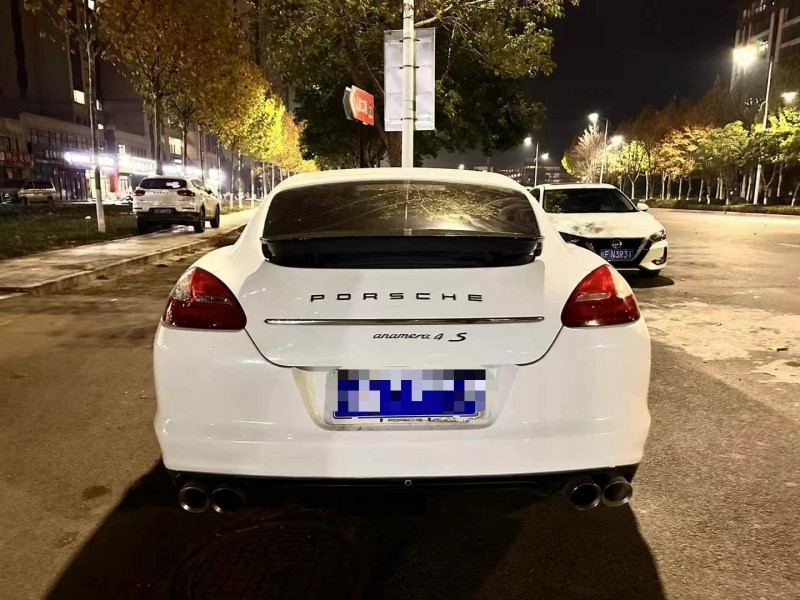 淮北13年保時捷帕拉梅拉9