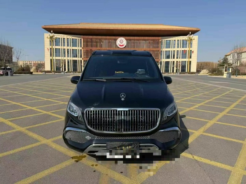 济宁24年奔驰威霆1