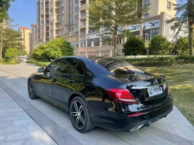 广州18年奔驰E4
