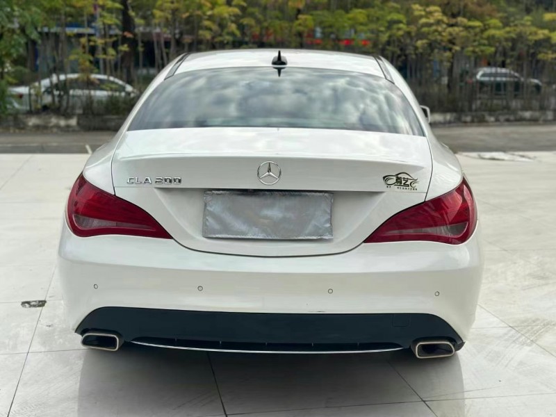 广州15年奔驰CLA9