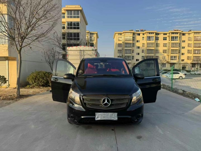 徐州17年奔驰威霆6