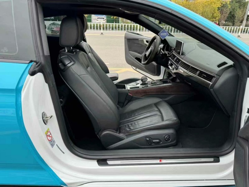 济宁19年奥迪A54